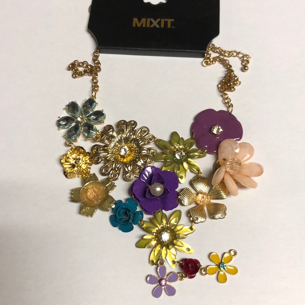 Mixit Multi Flower Necklace